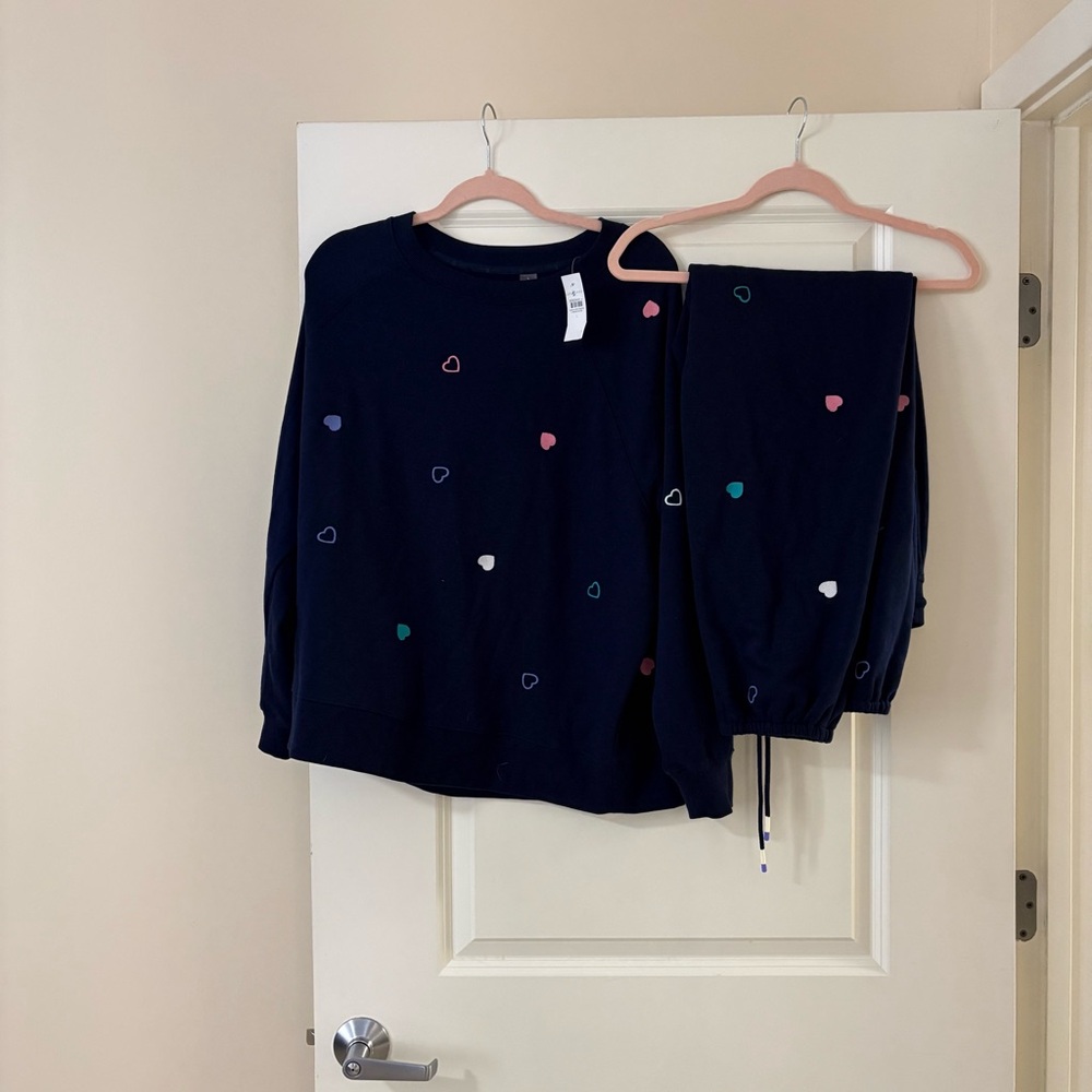 NWT Lou & Grey Navy Set with Multicolor Heart Details